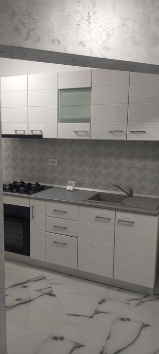 Închiriez apartament cu o camera/Faleza./Fac. Medicina