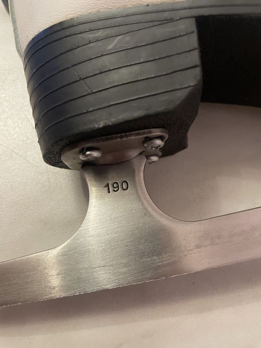 Коньки фигурные детские 31 размер