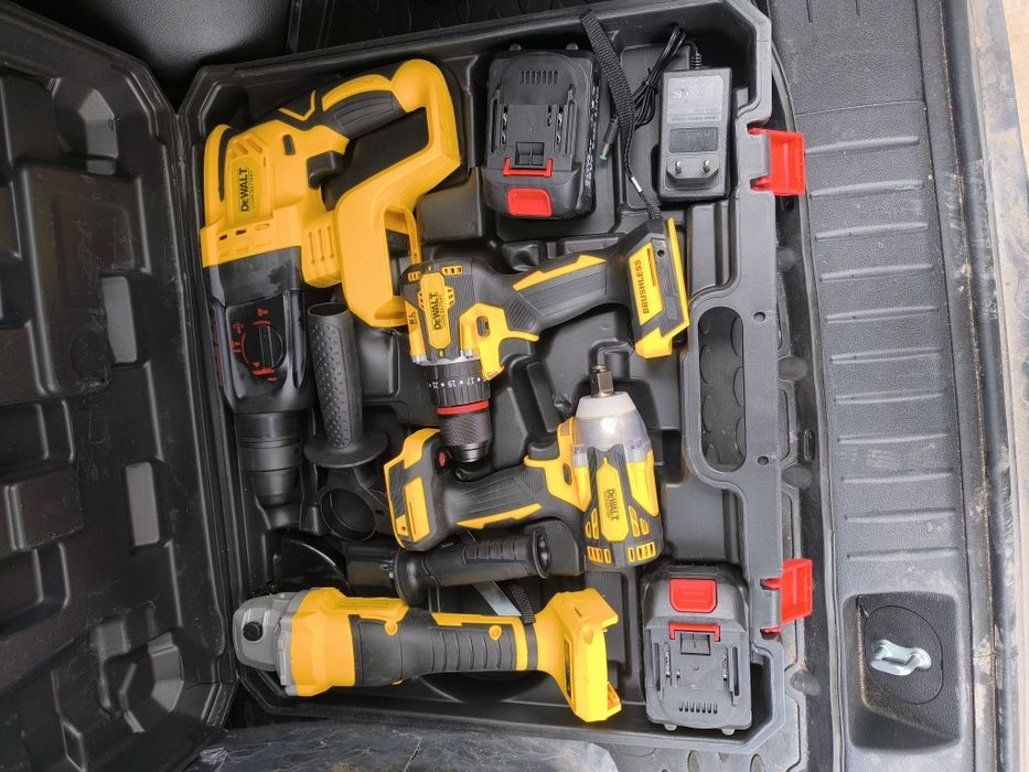 Набор инструментов DeWalt