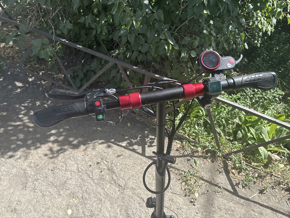 Самокат KUGOO M4