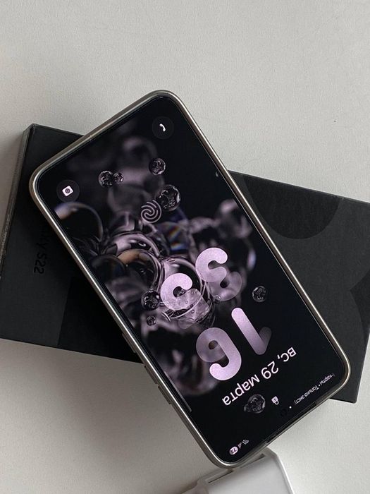 Обменяю Samsung S22 8/128