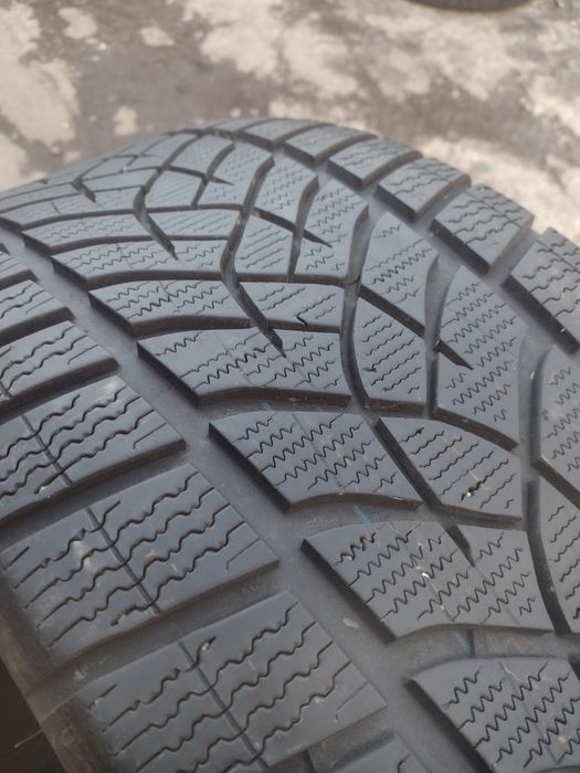 Перфектни 2бр.255/50/19 Good Year UGP suv dot0122
