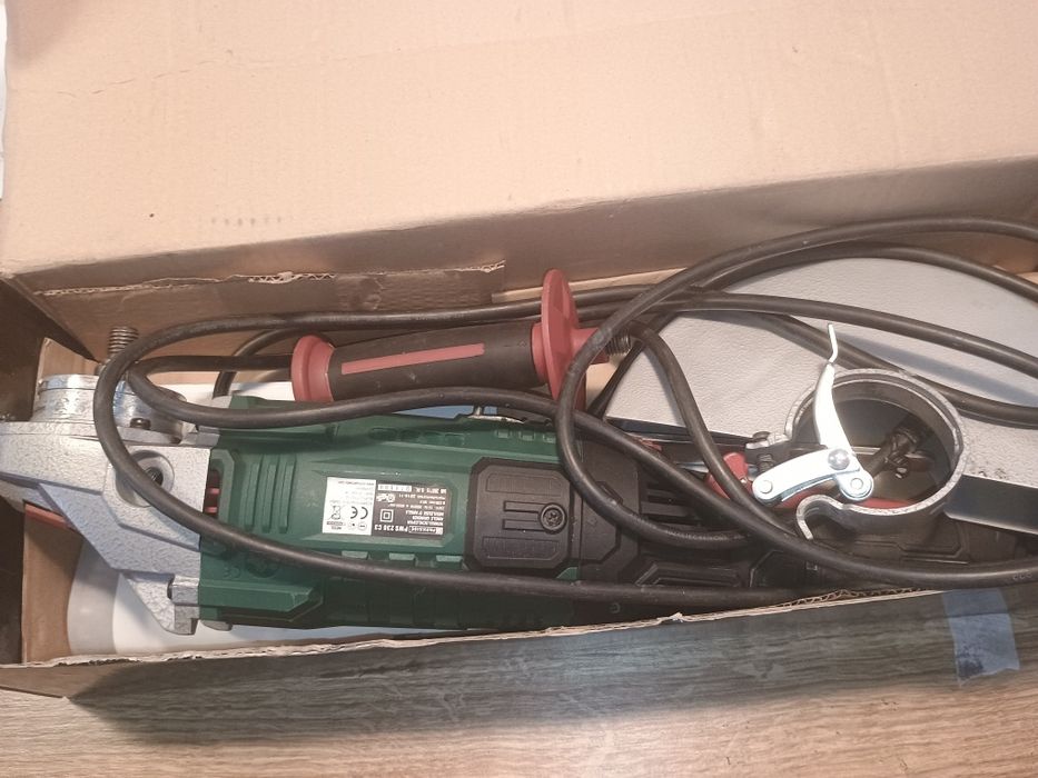 Flex Parkside mare de 230 mm, 2000 w,6500 rpm
2000 w, 6500 rpm, în stare foarte bună