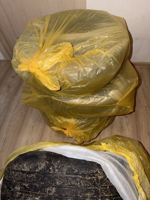 Продам летние шины Triangle 215/60 R16