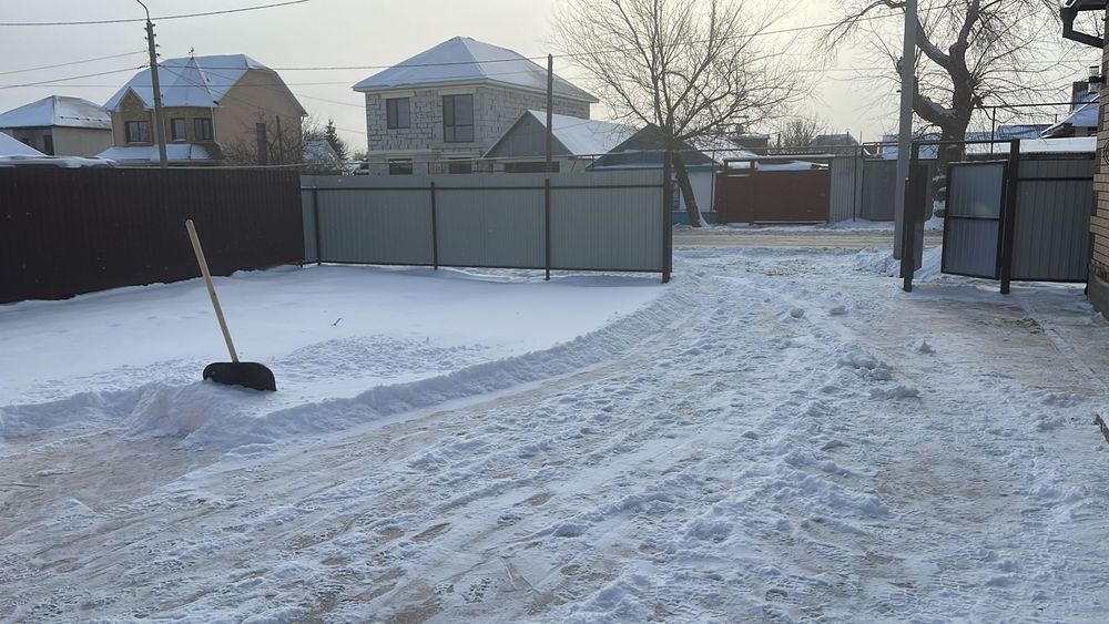 Чистка и уборка снега