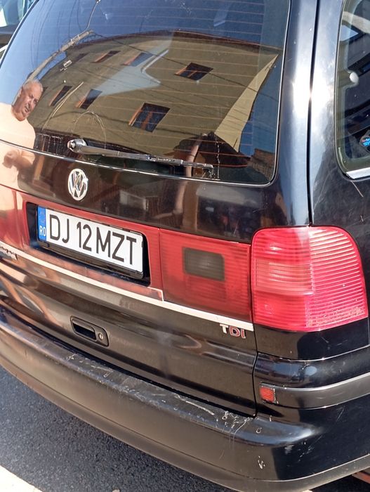 VOLKSWAGEN Sharan