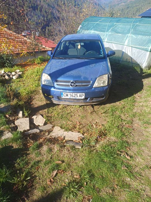 лек автомобил 700 евро