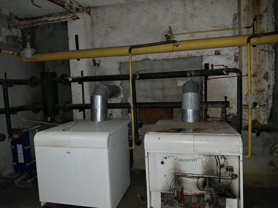 Katyol sotiladi kotta abyomda suv isitish un