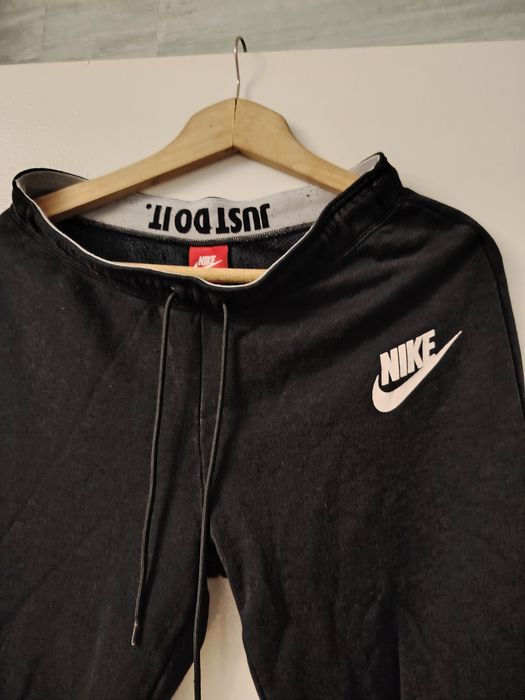 Nike оригинално долнище размер M