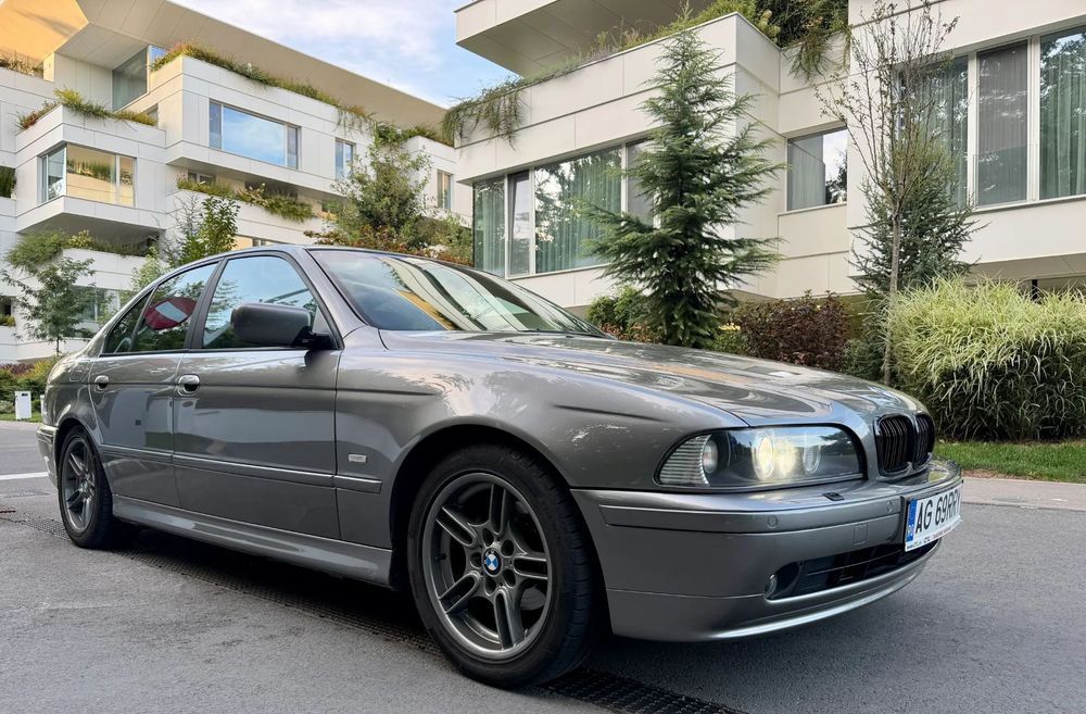 BMW Seria 5 BMW Seria 5 525d E39, an fabricație 2002, versiune Edition Lifestyle