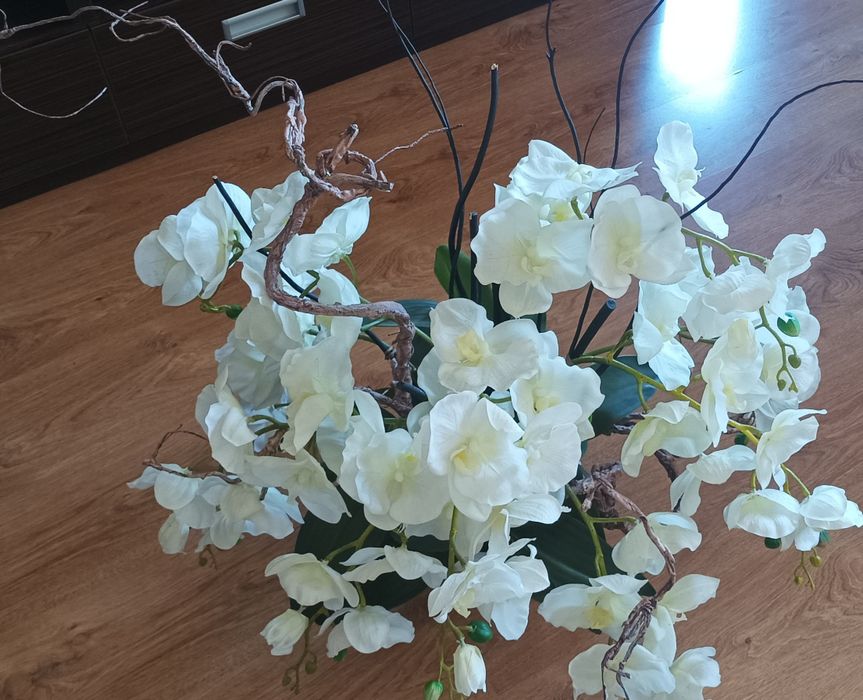 Изкуствена орхидея