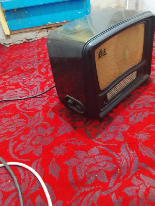 Старо антикварно радио