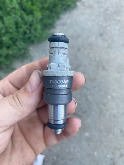 Продам форсунки на ваз 8кл 16кл