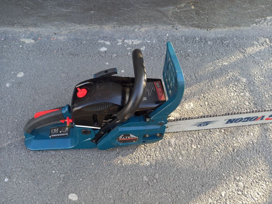 Продам бензопилу