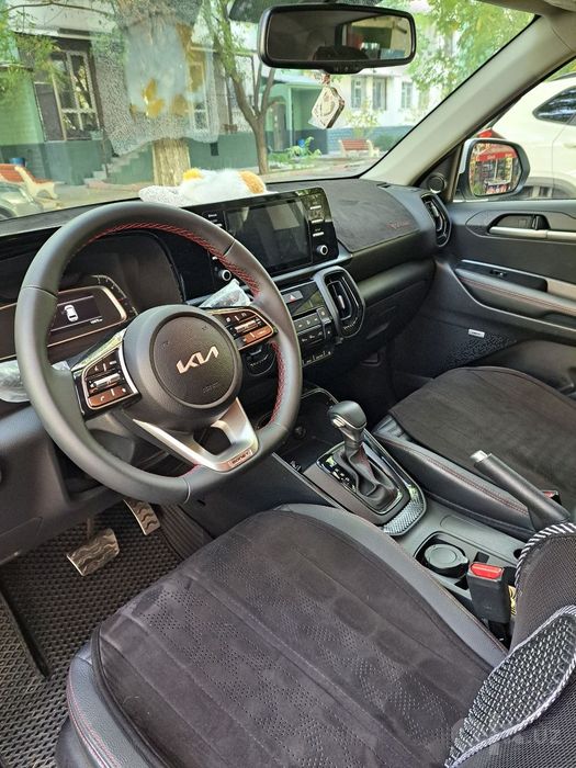 KIA SONET PRESTIGE 2025 — БЕЛЫЙ ЖЕМЧУГ 

Продаётся стильная Kia S