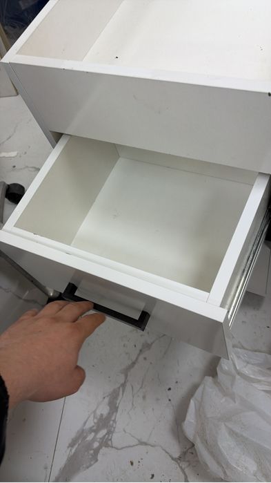 Тумба для спальне или для офиса