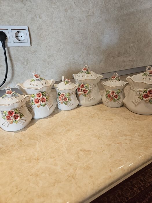 Кухненски бурканчета за захар, кафе и др