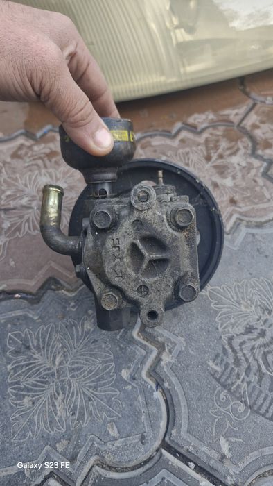 Крыло капот митсубиси шариот