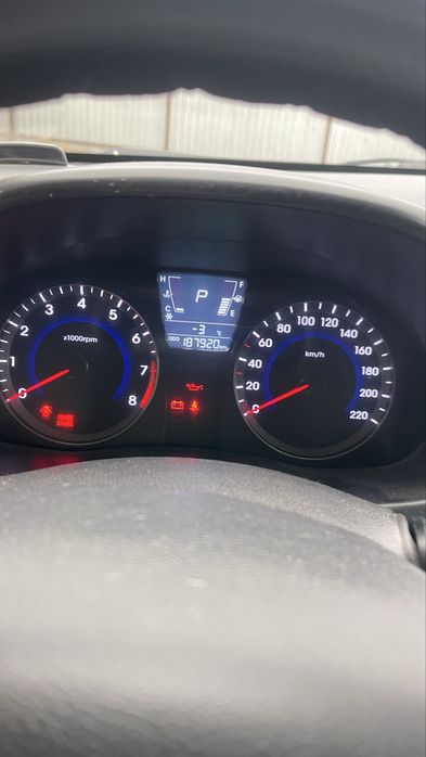 Машина hyundai accent