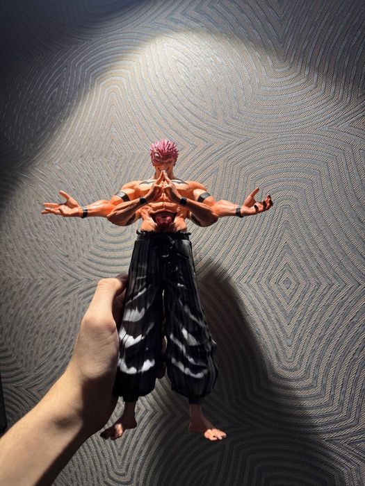 Продаю аниме фигурки