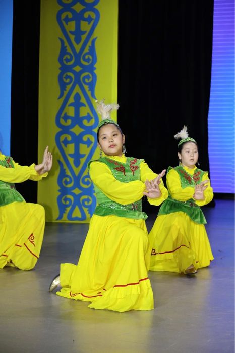 Продам казахский костюм