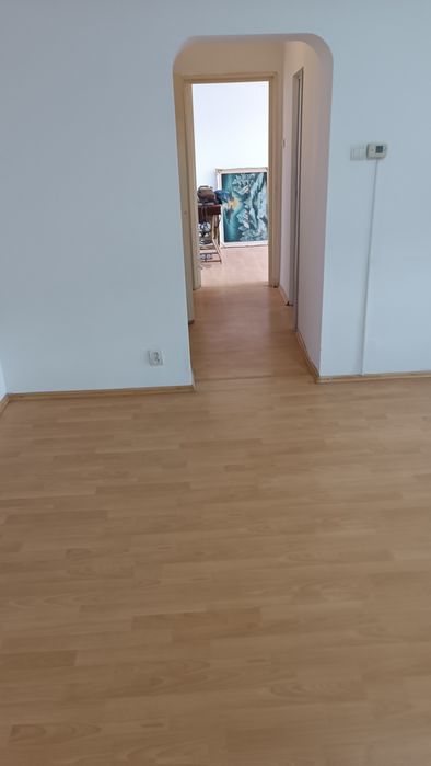 Vând apartament cu 3 camere etaj 3 micro 4 Hunedoara