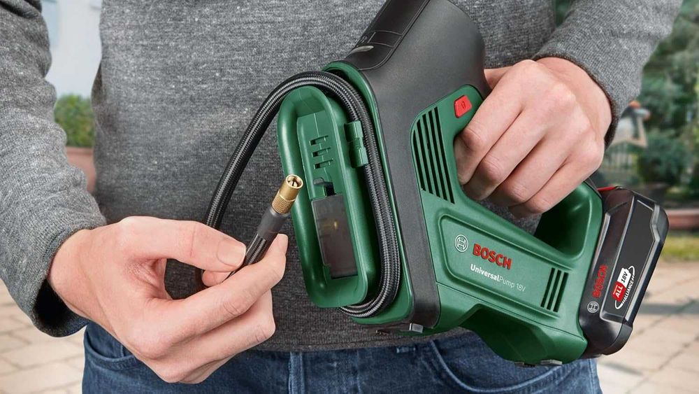 Нов Акумулаторен Компресор Bosch UniversalPump 18 V, 10.30 бара, 18 V