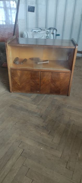 Старо барче с 4 крачета