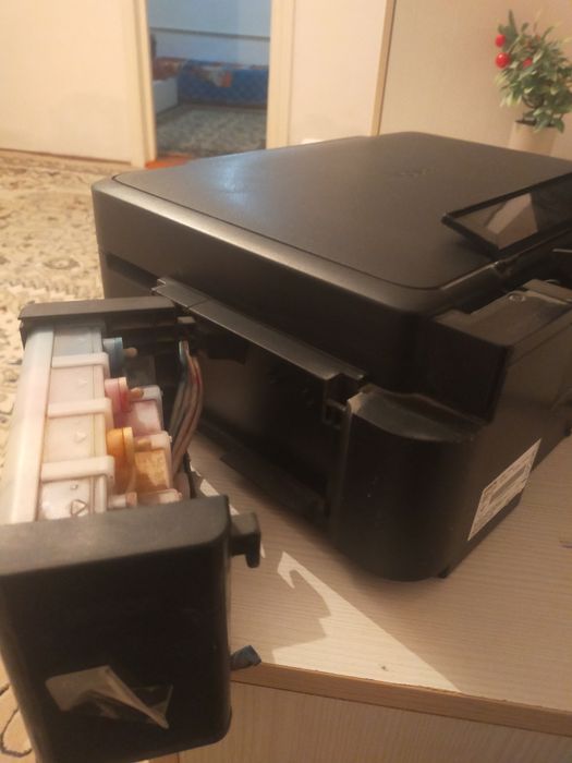 Плинтер EPSON l222