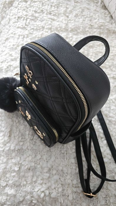 Geanta rucsac noua neagra 22x15x7.5 cm