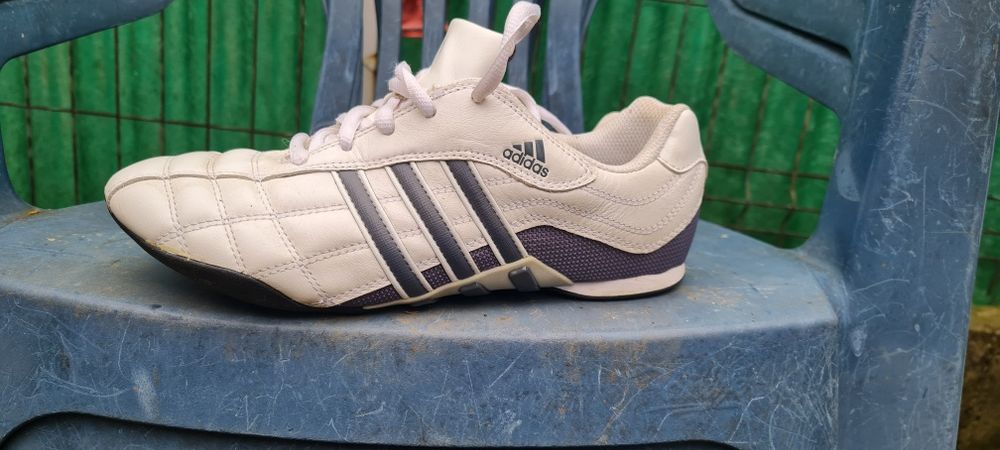 Vand adidasi Adidas