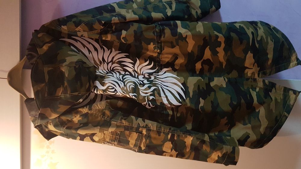 Мъжкo яке- парка( Guess)