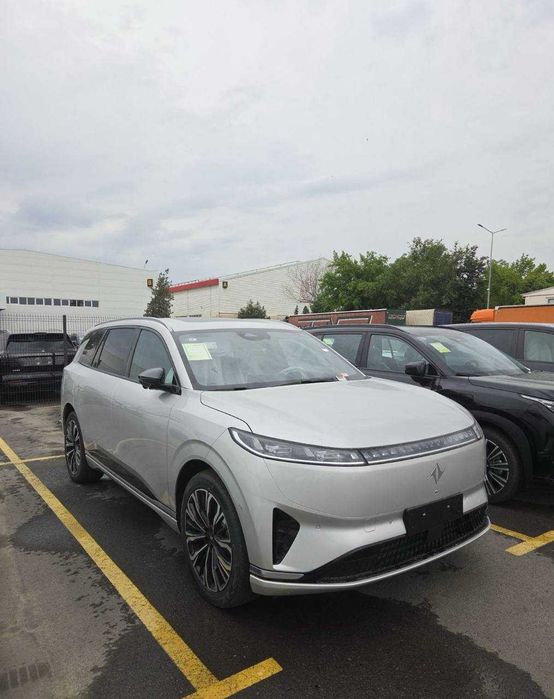 Dongfeng 008 ultra 6 mestali