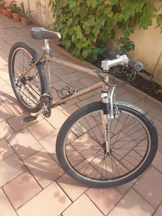 Vând bicicleta Univega