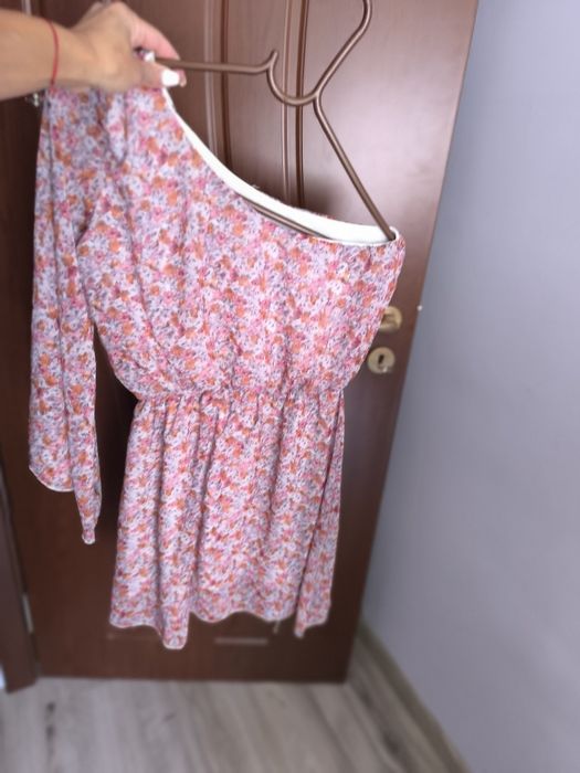 Рокли по 6 лв всяка