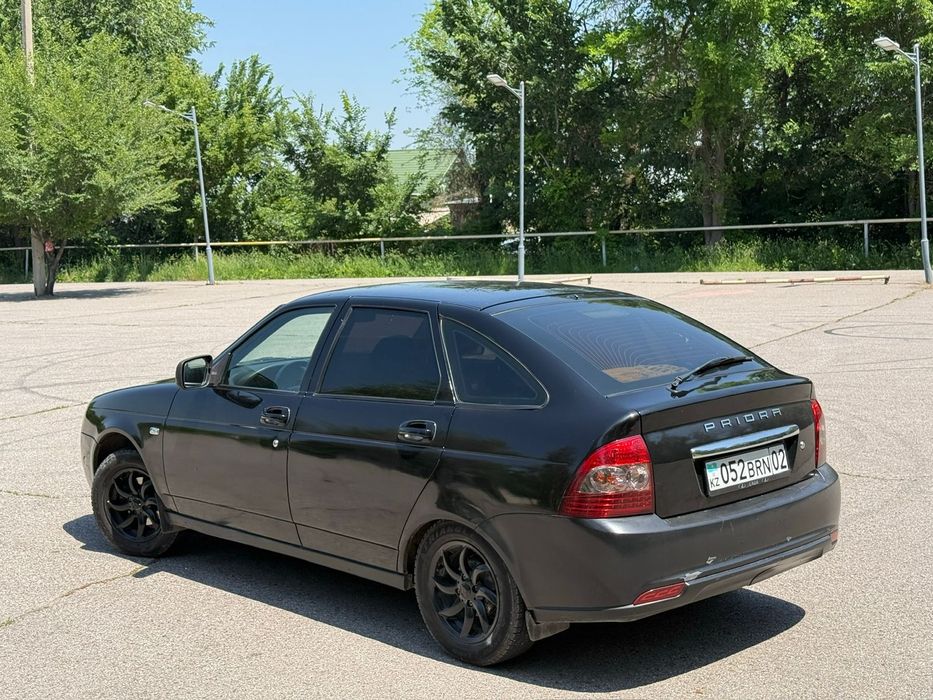 Авто  Лада Приора
