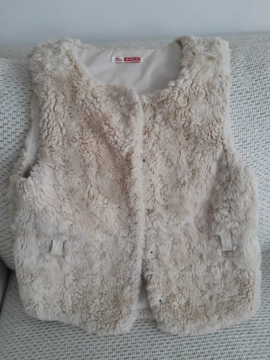 Кожухче без ръкави 10 години 138см