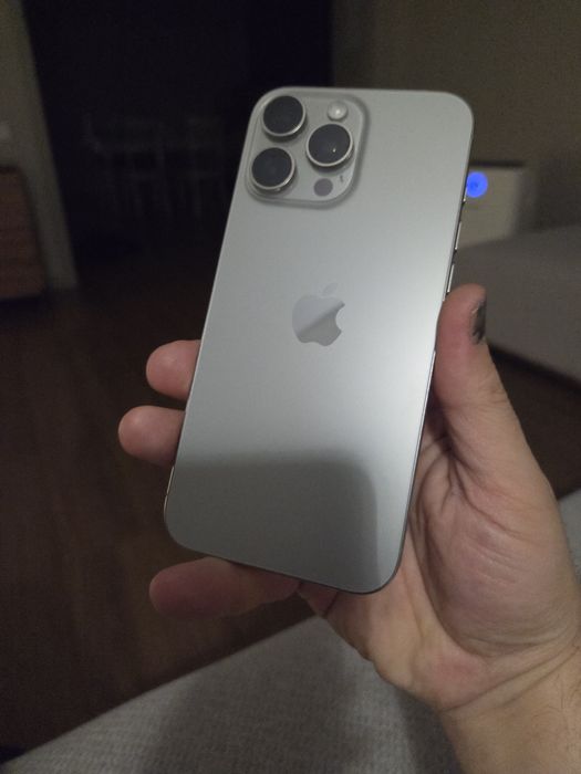 Iphone 16 Pro Max. 256 gb.