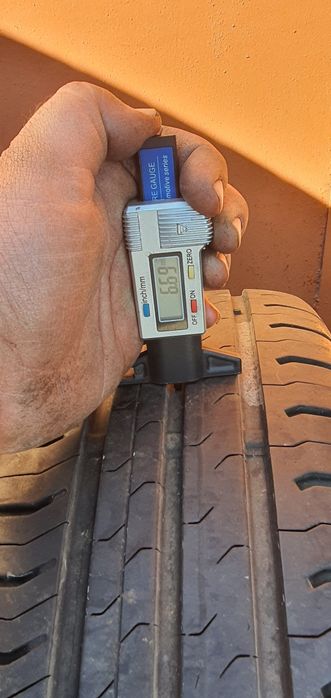 Гуми 2бр 185/60/14- 1бр- 60лв