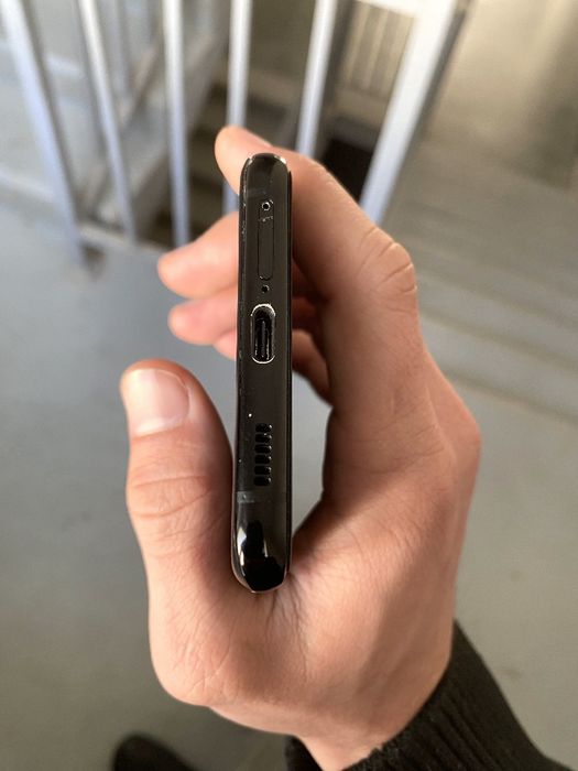 SAMSUNG S21+  256/8+8 GB