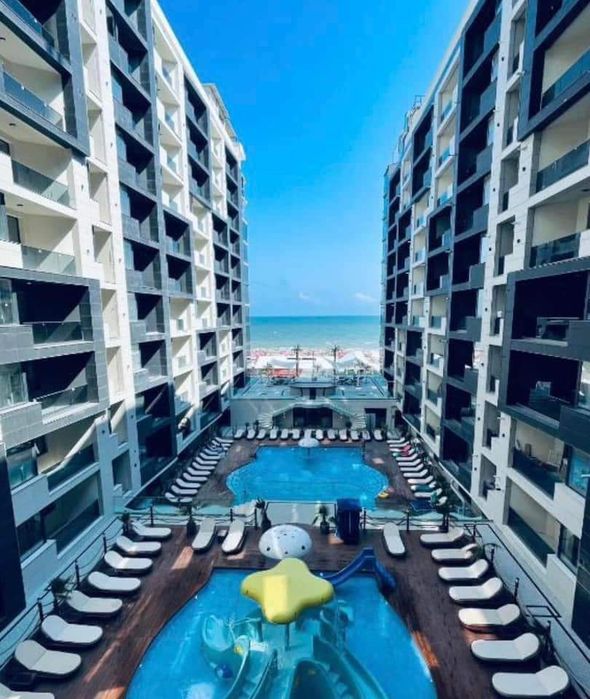 Cazare Apartamente/Studiouri în Mamaia Nord  Prima linie La mare