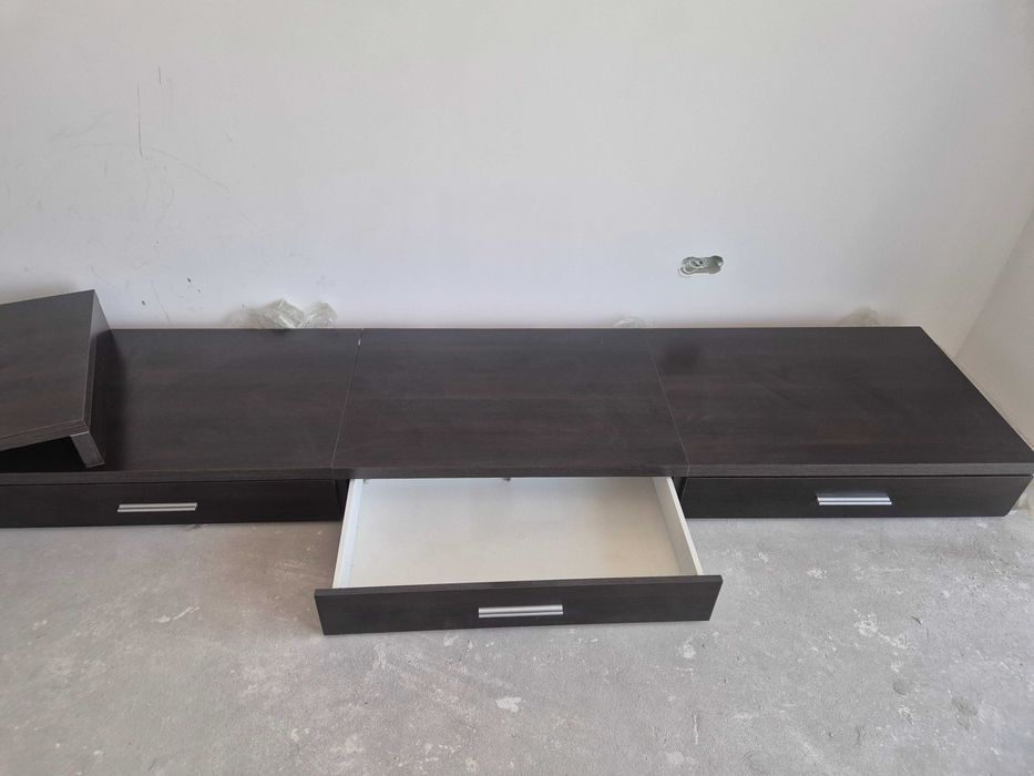 Mobilier living sau birou Mobexpert