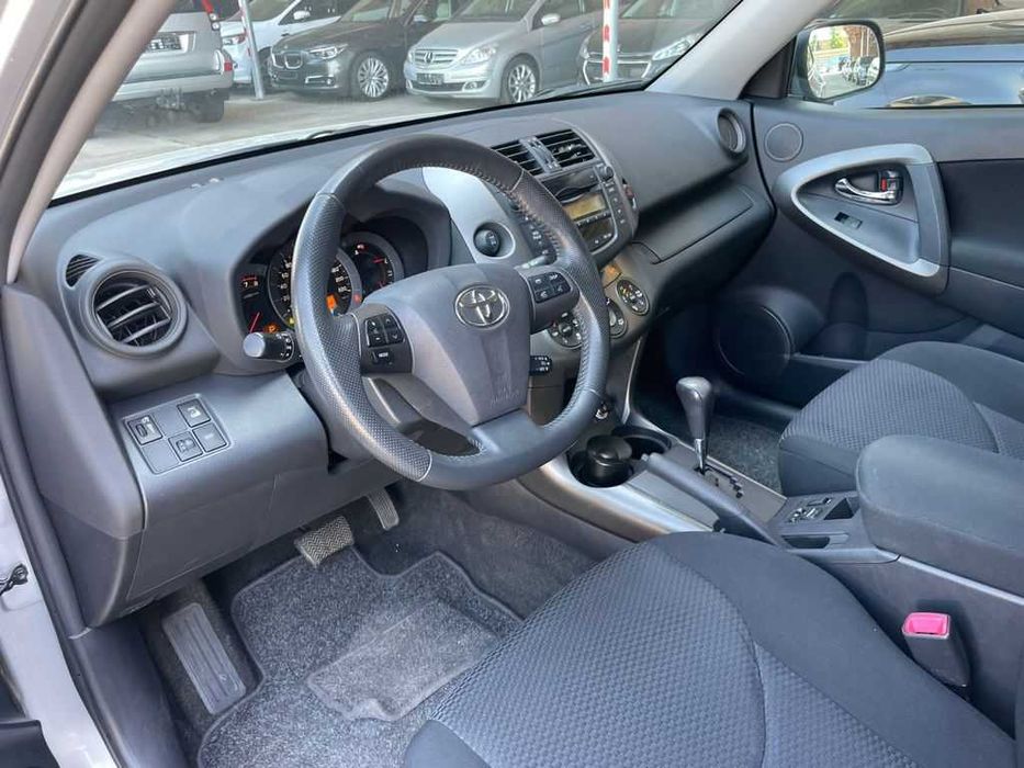 НА ЧАСТИ! Toyota RAV4 III 2.0i 4WD 4x4 АВТОМАТИК 151 КС. 2012 Тойота