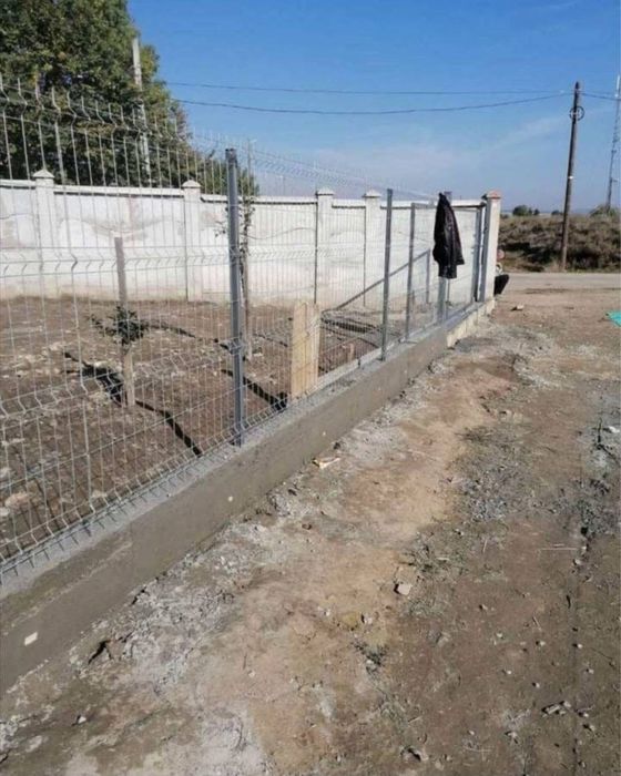 Construim garduri și porți la cerința clientului
