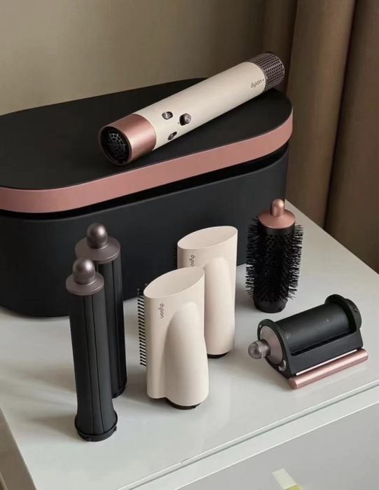 Срочно Скида Dyson Цвет Sakura Новый Производства Малайзия