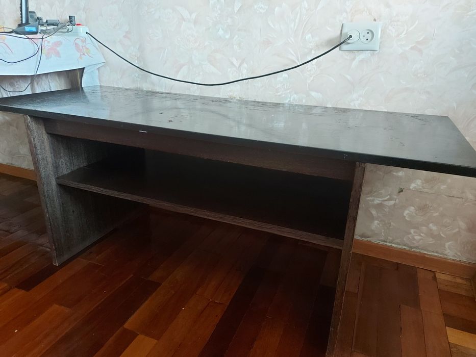 Журнальный столик