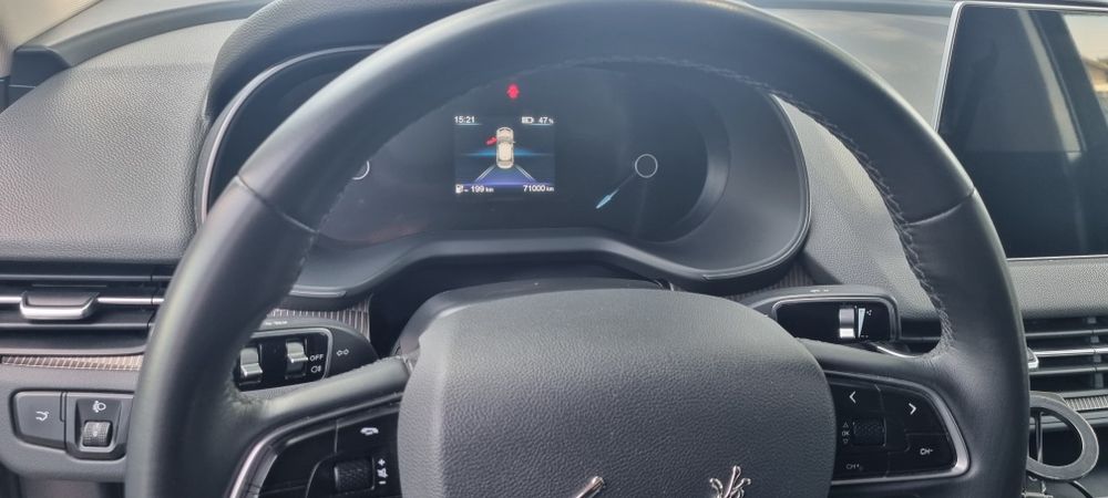 Hongqi sotiladi 71 000 prabek kraskasi tozza 2024 yil