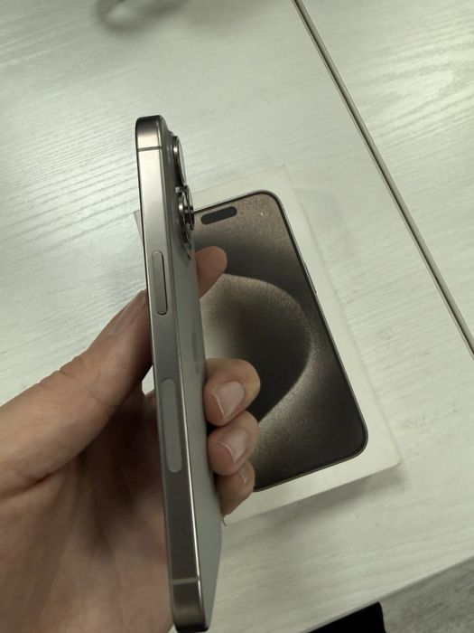 Iphone 15 pro LL/A 256gb ideal 639 у.е.