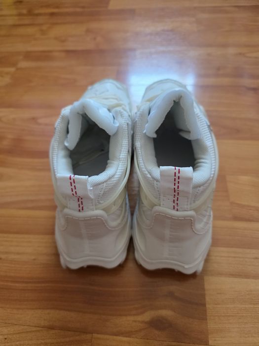 Adidasi off white odsy -1000