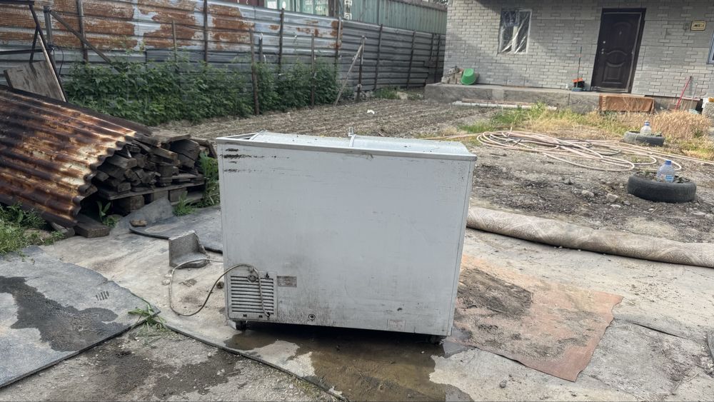 Продам морозильник